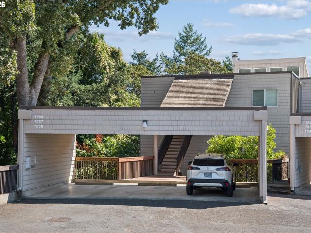 Condo for sale in Oregonia