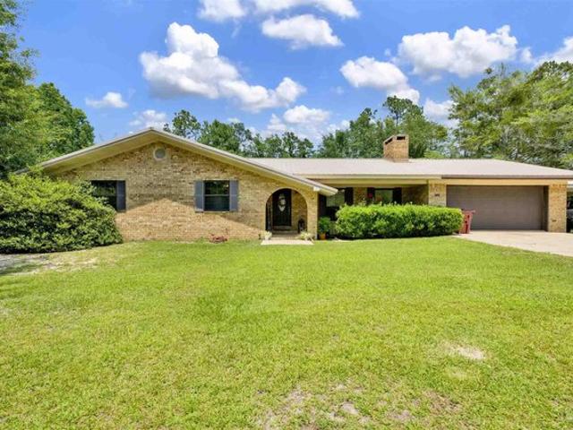 House for sale in Pace, Florida