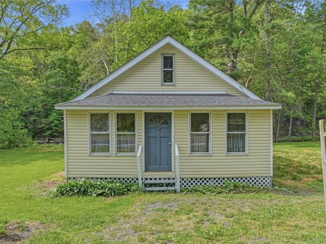 House for sale in Bloomington, New York