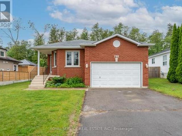 House for sale in Cobourg House for sale in Cobourg