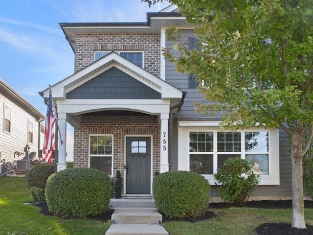 Townhouse for sale in Cary, McHenry County