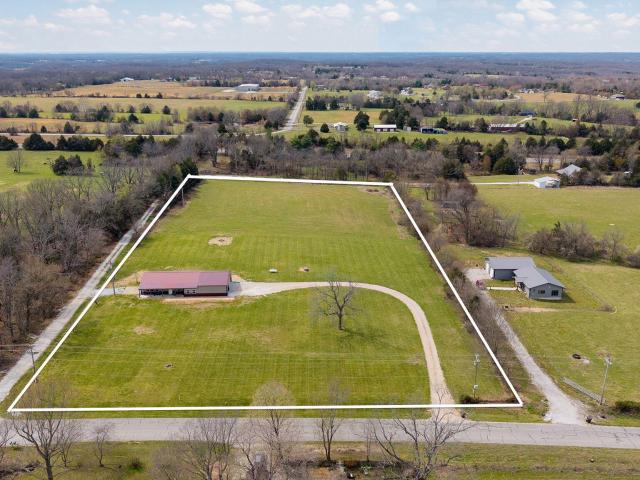 House for sale in Highlandville, Missouri