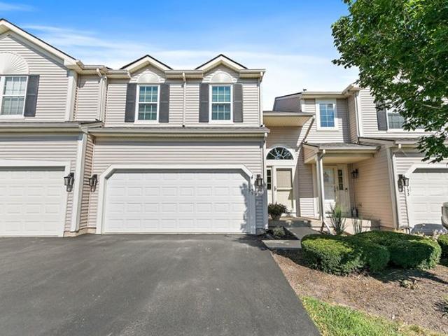 Townhouse for sale in Dekalb, Illinois