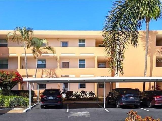 Condo for sale in South Pasadena, Florida