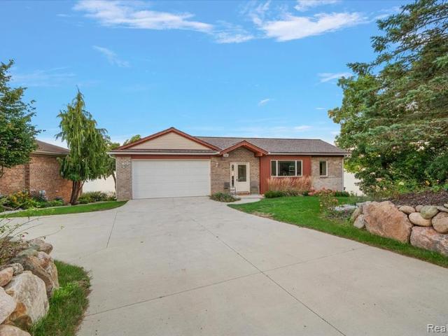 House for sale in Waterford, Michigan