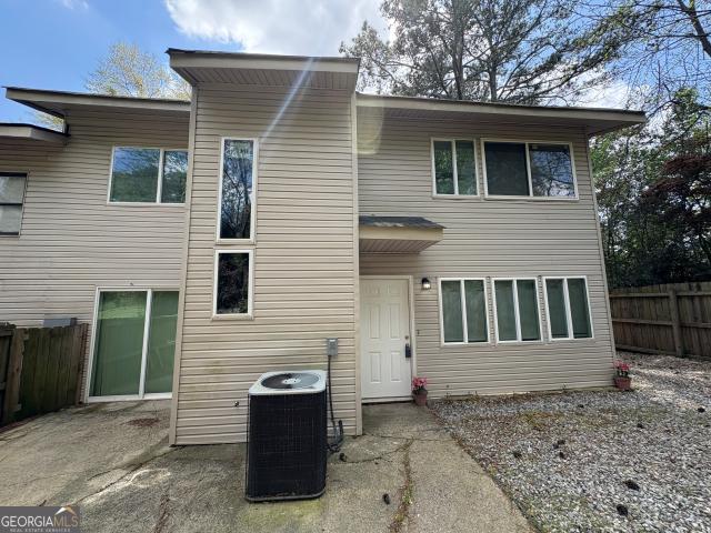 Townhouse for sale in Riverdale