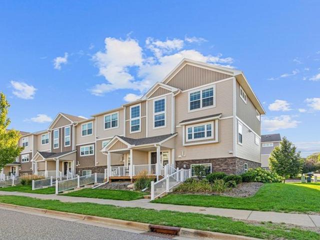 Townhouse for sale in Circle Pines, Anoka County