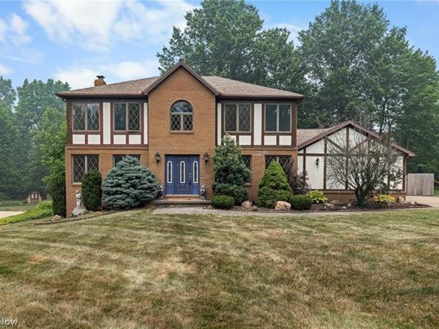 House for sale in Hinckley, Ohio