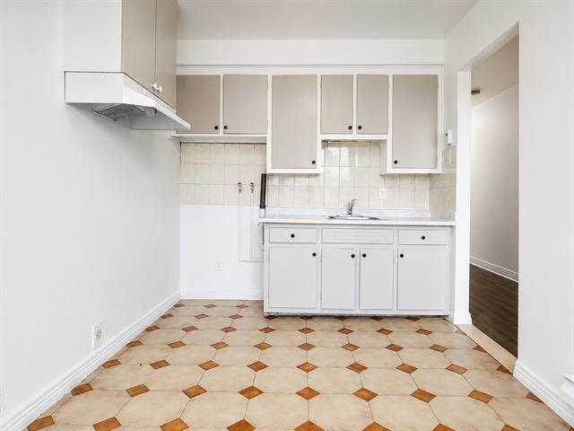Apartment for rent in St. Leonard's, Quebec