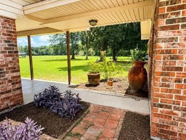 House for sale in Sour Lake, Texas
