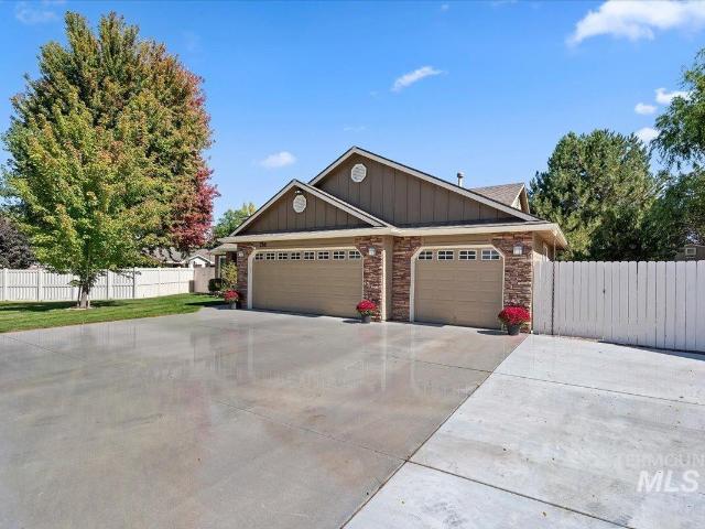 House for sale in Kuna, Ada County