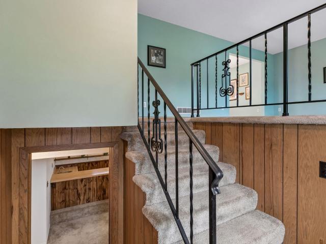 House for sale in Commons, Shoreview