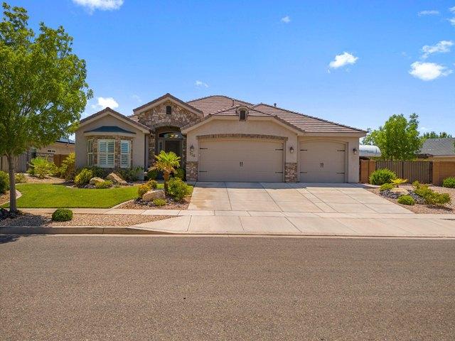 House for sale in Washington, Utah