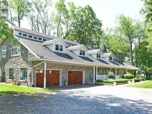 House for sale in Chatham–kent, Ontario