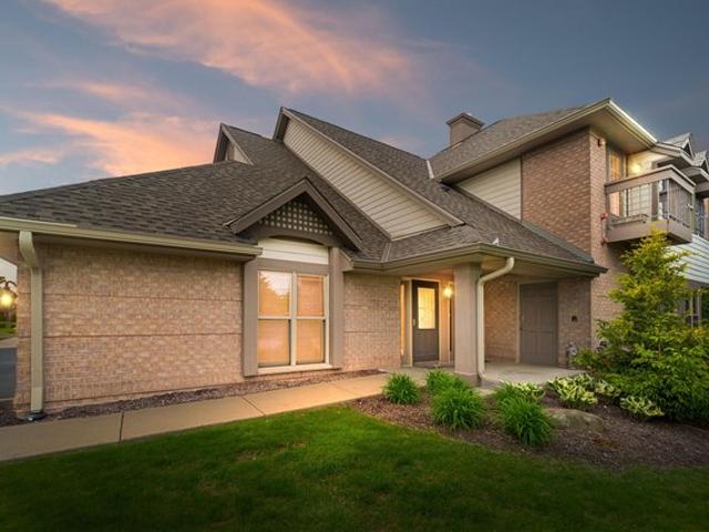 Condo for sale in Franklin, Wisconsin