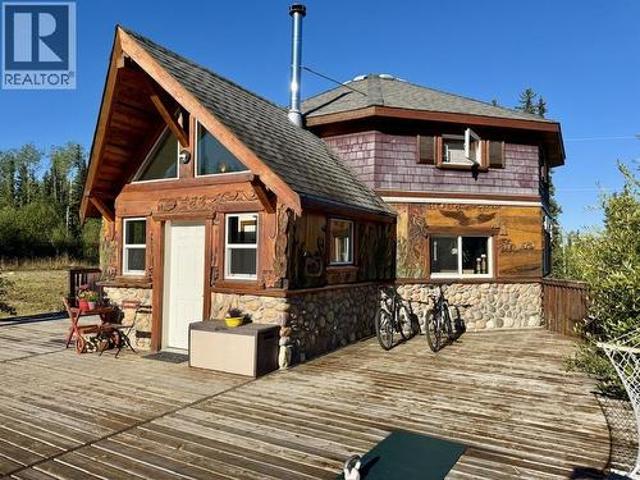 House for sale in Caribou Hide, British Columbia