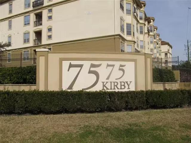 Condo for sale in Houston