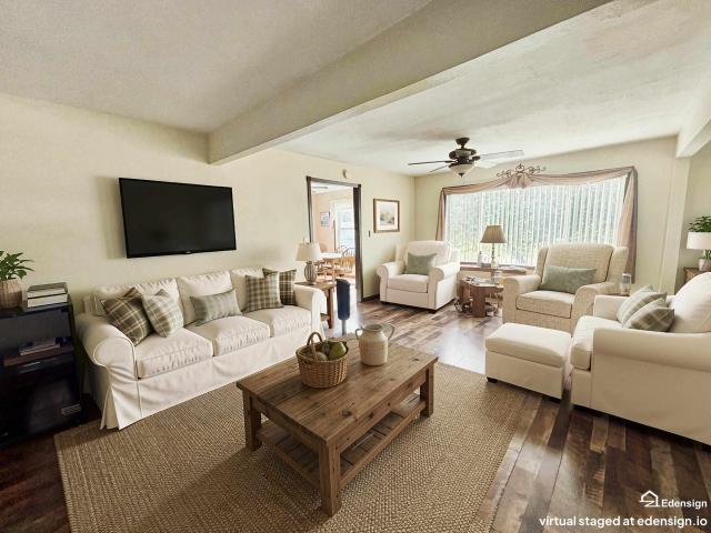 House for sale in Capron, Boone County