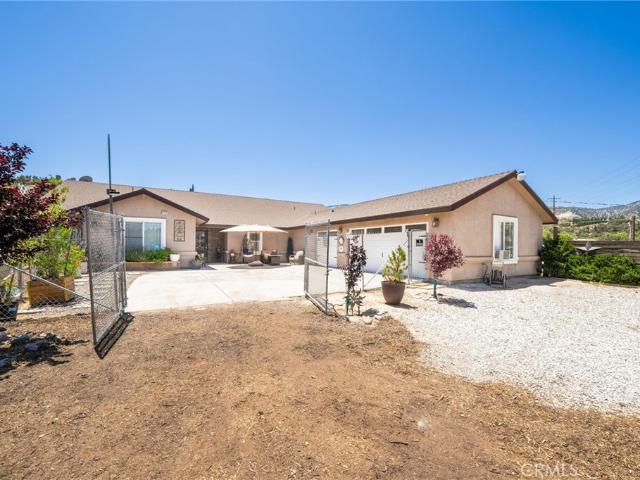 House for sale in Pinon Hills, California