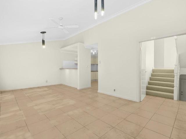 Townhouse for rent in Sydney, New South Wales