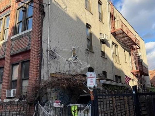 Commercial for sale in Arverne, New York