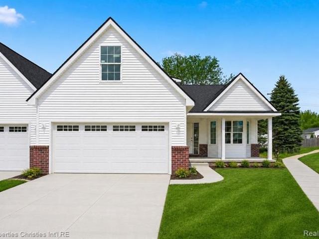 Condo for sale in Howell, Michigan
