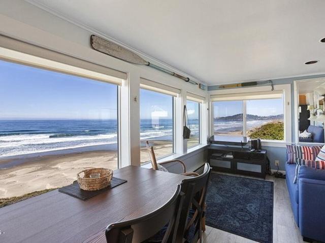 Condo for sale in Newport, Lincoln County