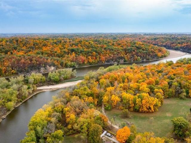 Land for sale in Linn, Iowa