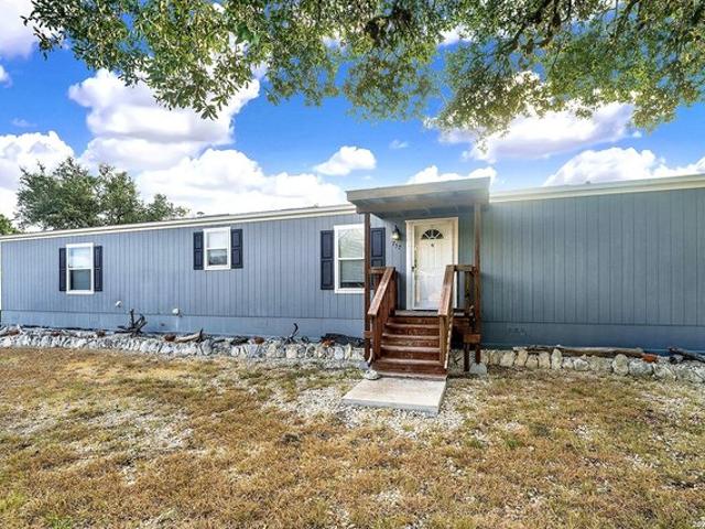 House for sale in Bandera, Bandera County