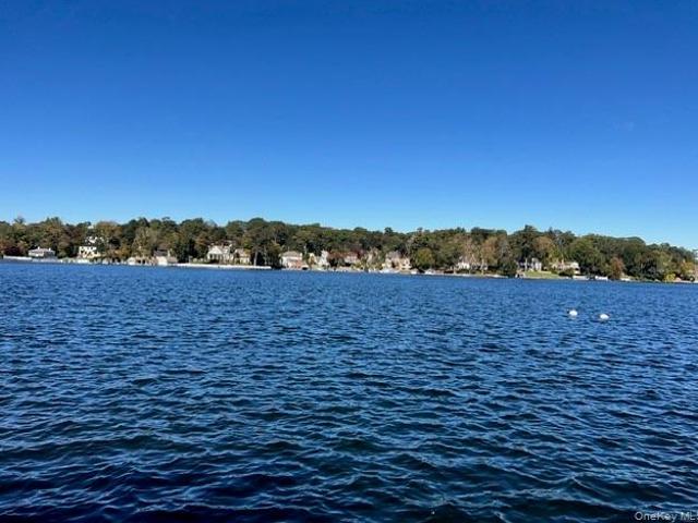 Land for sale in Baldwin Place, New York