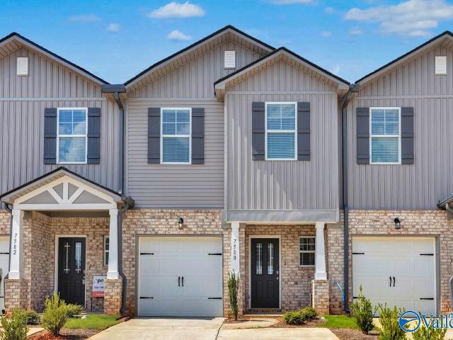 Townhouse for sale in Huntsville, Alabama