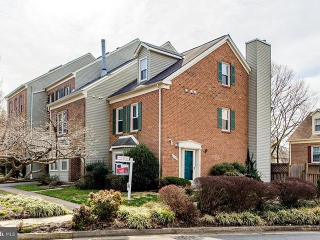 Townhouse for sale in Virginia