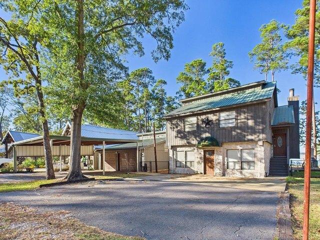 House for sale in Zavalla, Texas