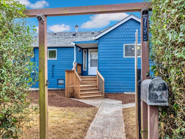 House for sale in Oregonia