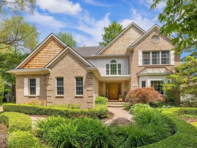 House for sale in Grosse Pointe, Michigan