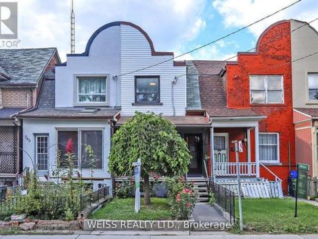 House for sale in Spadina—Fort York, Toronto