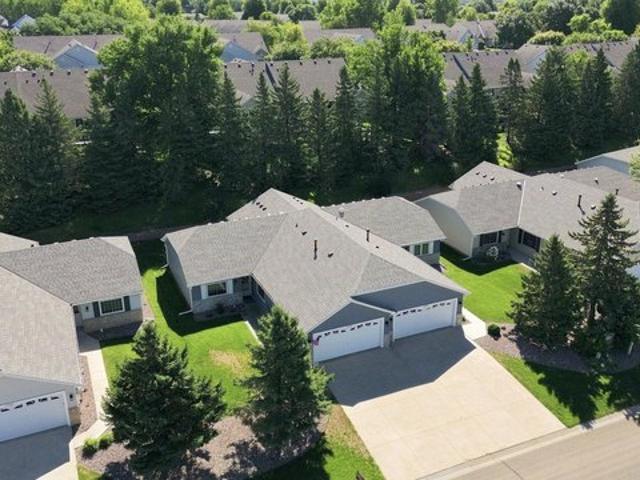 Townhouse for sale in Woodbury, Minnesota