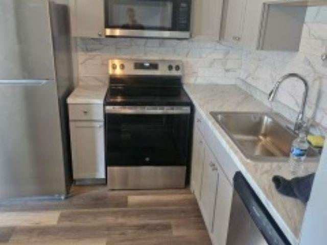Condo for sale in Woodview Condominiums, Westland