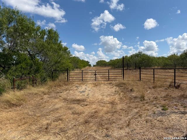 Farm for sale in Falls City, Wilson County