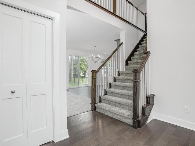 House for sale in Charleston Park, South Lyon