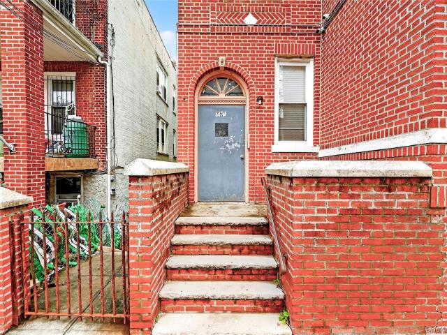 Commercial for sale in The Bronx, Arverne