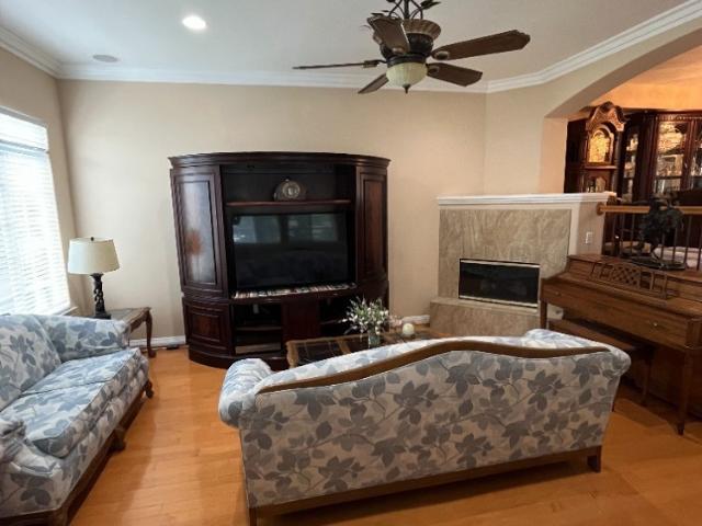 Townhouse for sale in Burbank