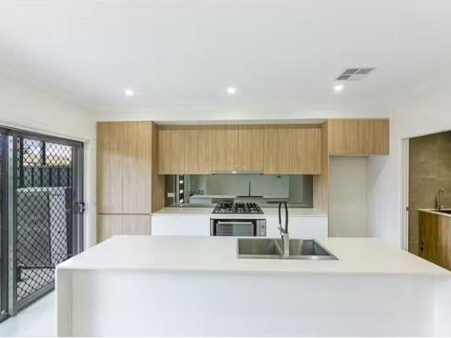 Condo for rent in Sydney, New South Wales