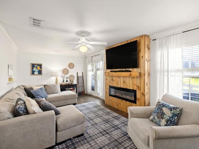 Townhouse for sale in Crestview, Florida