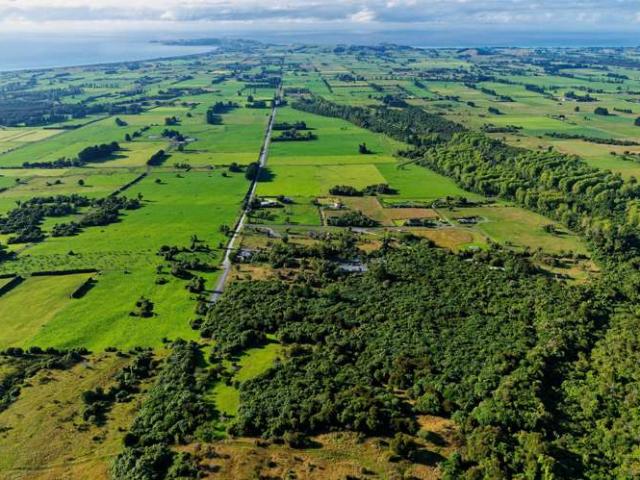 Property for sale in Marlborough