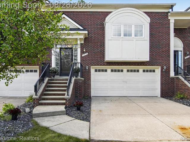 Condo for sale in Troy, Michigan