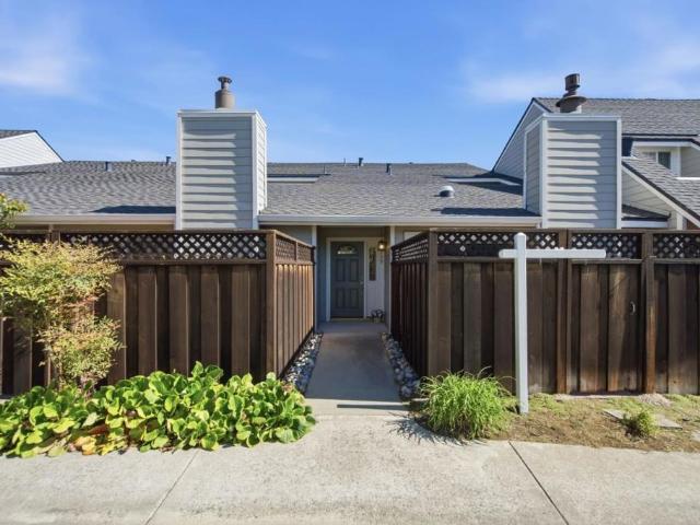 Townhouse for sale in San Mateo, California