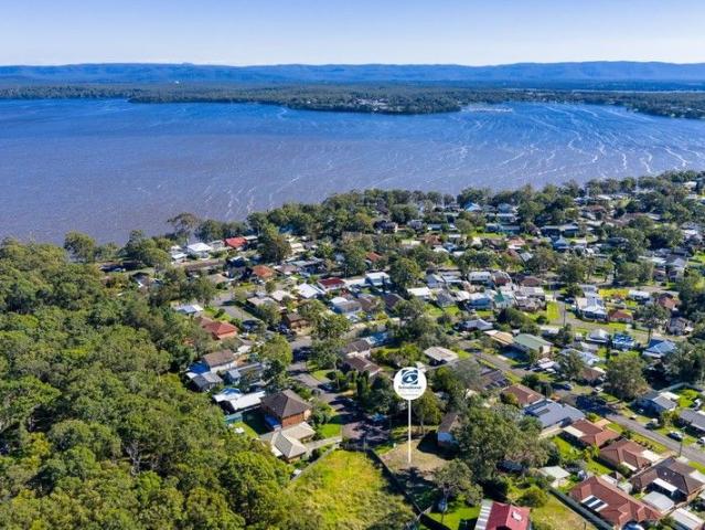 Land for sale in Summerland Point, New South Wales