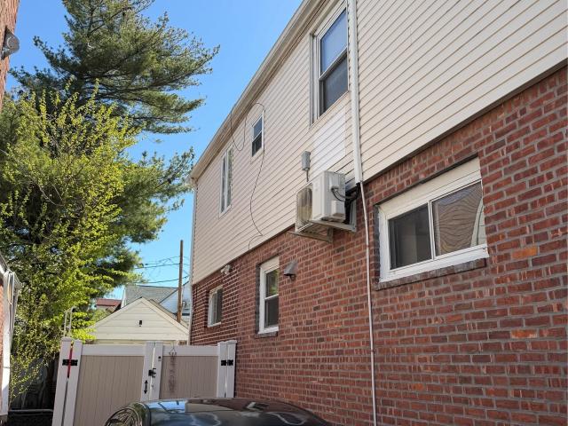 House for sale in Queens, Arverne