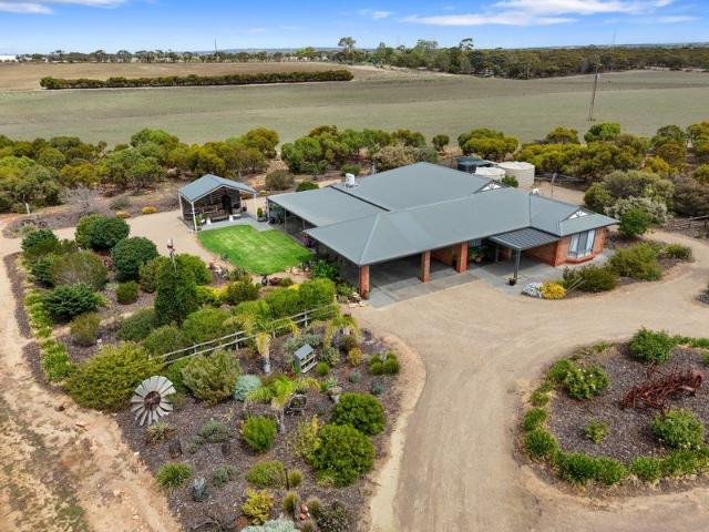 Cottage for sale in Murray Bridge North, South Australia